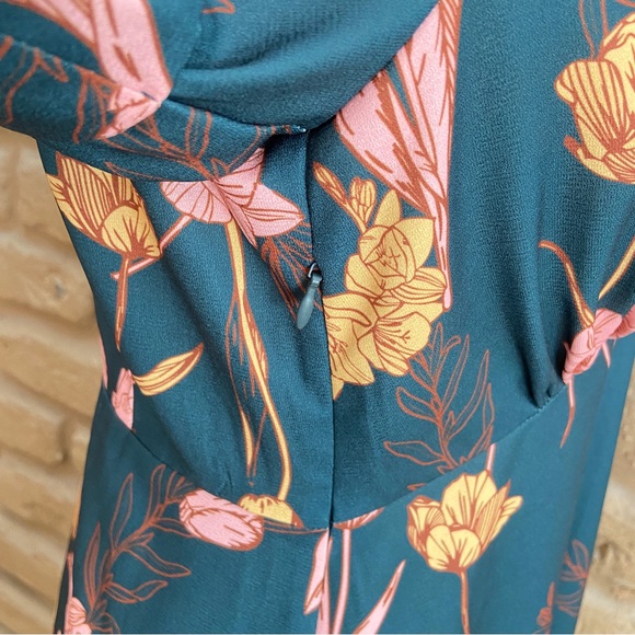 Host Pick🎉🎉🎉Kimi+Kai Maternity Dress - Size Small - Picture 5 of 11